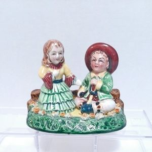 Vtg Japan Ceramic Spanish Style Woman & Man On Stand Salt Pepper Shakers Set